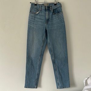 Everlane 90’s Cheeky Cropped Jeans